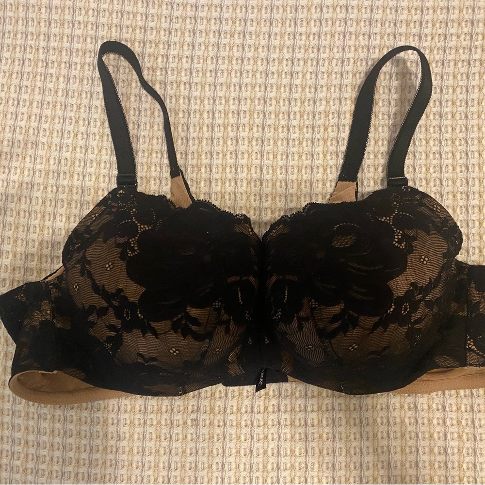 42B Torrid Black Lace Bra